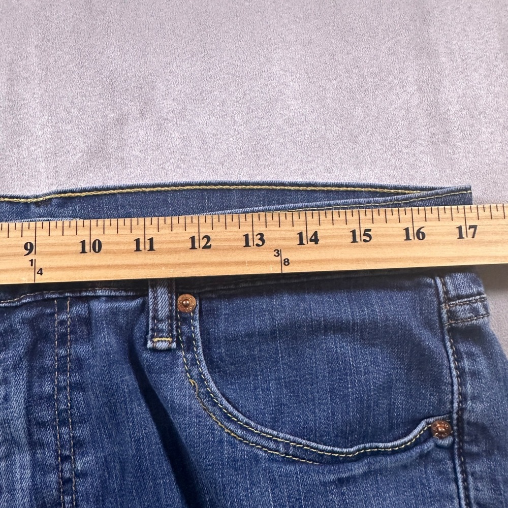 Levi's 527 Slim Bootcut Jeans Mens 36x30 Blue Medium Wash Denim Pants - Picture 2 of 10